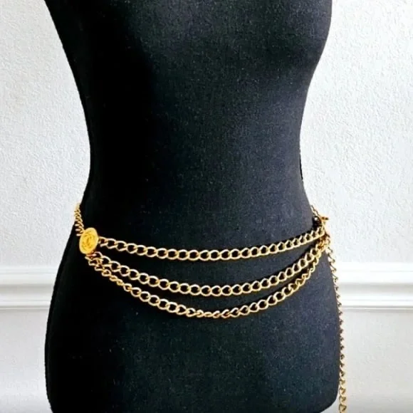 CHANEL | Accessories | Authentic Chanel Vintage 984 Runway  display picture 2